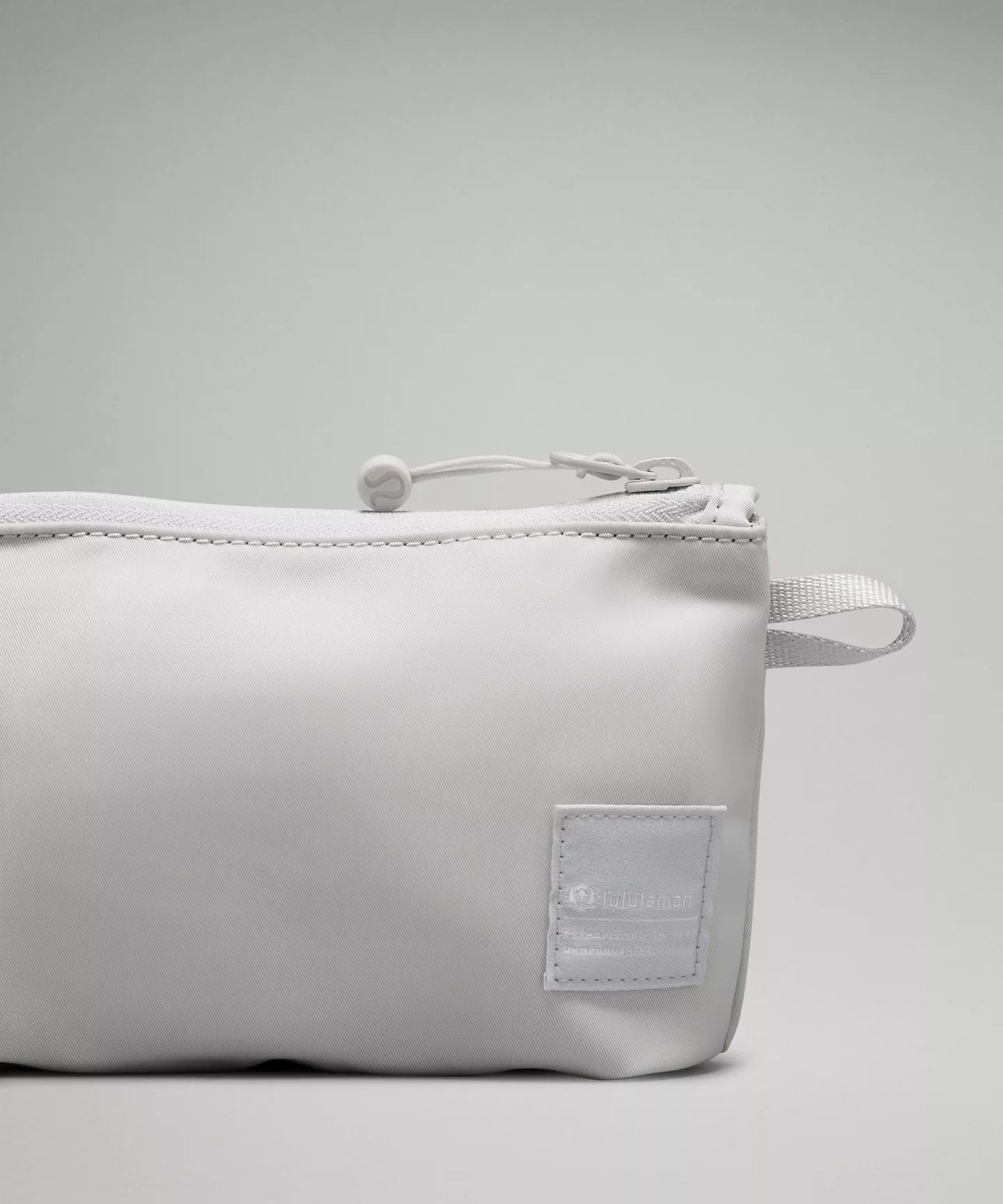 Lululemon Lightweight Pouch
3 Pack
