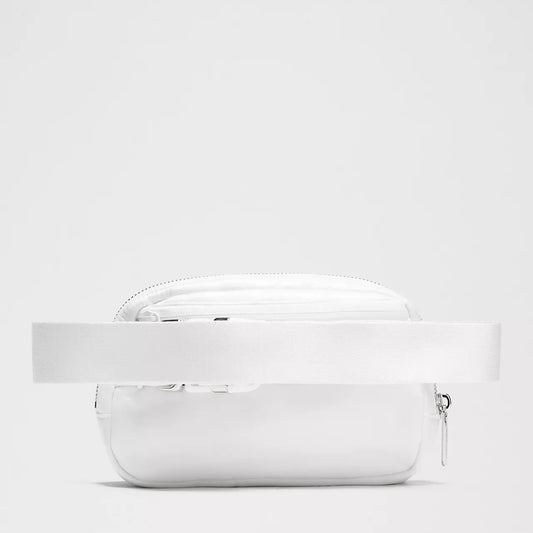 Lululemon Everywhere Belt Bag 1L
Wunder Puff Shine